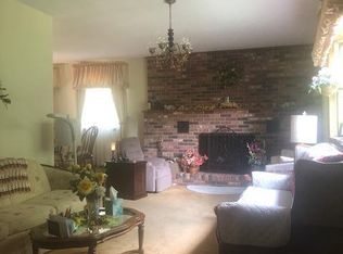 348 Valley Rd, Pineville, KY 40977