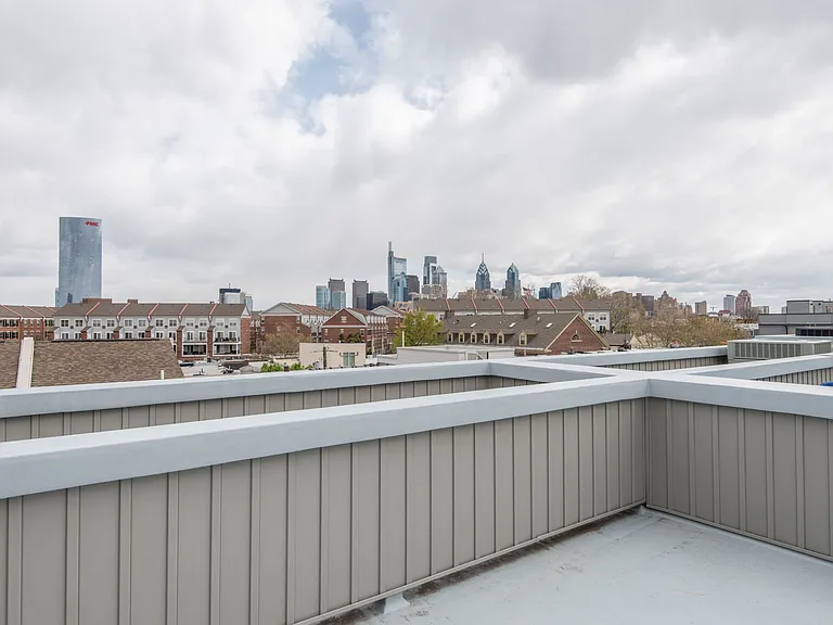 2545-47 Montrose St #BB — Photo 17