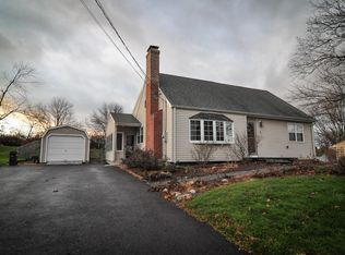 5 Fairchild Rd, Tariffville, CT 06081