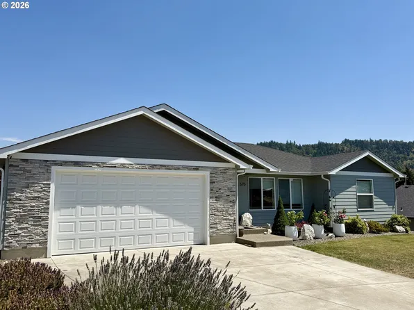 675 SE Brush Ct, Winston, OR 97496