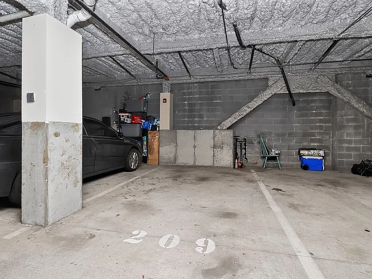 1829 Kenilworth Ave #B-209 — Photo 14