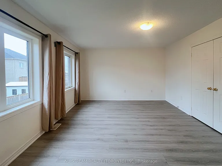 37 Kavanagh Ave — Photo 3