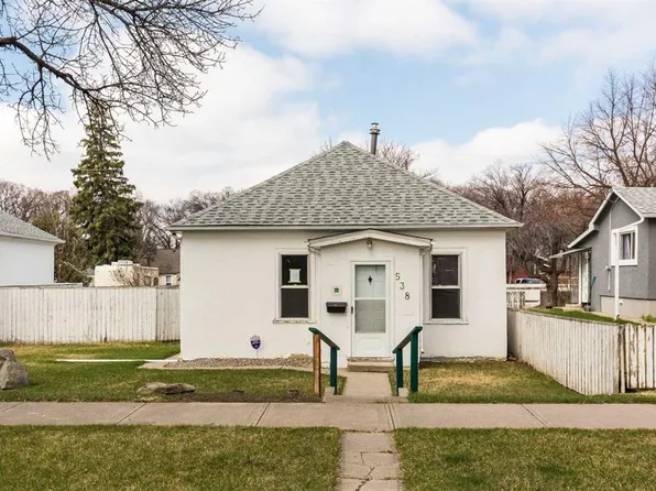 538 E 12c St N, Lethbridge, AB T1H 2N3
