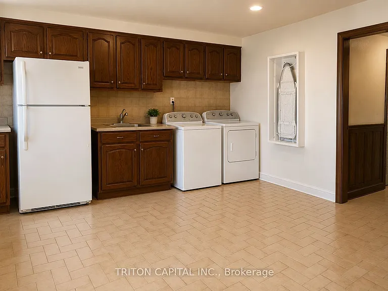 164 Jules Ave — Photo 3