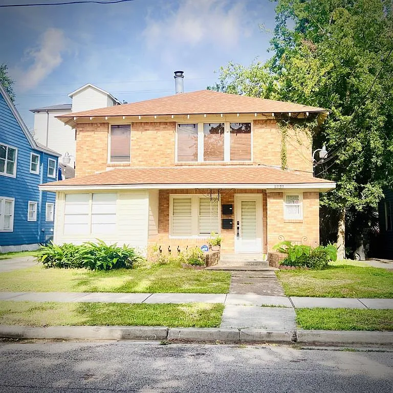 3 bed, 1269 sqft, $2,150 — Photo 1