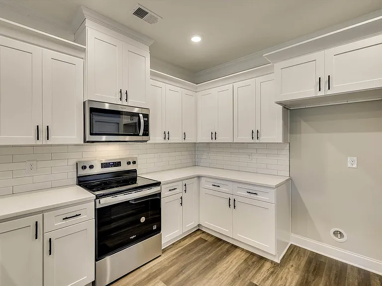 1122 Jolly Ln — Photo 13