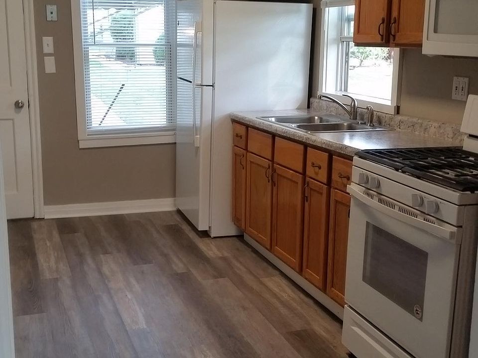 1st image of 11110 W 141st Ave