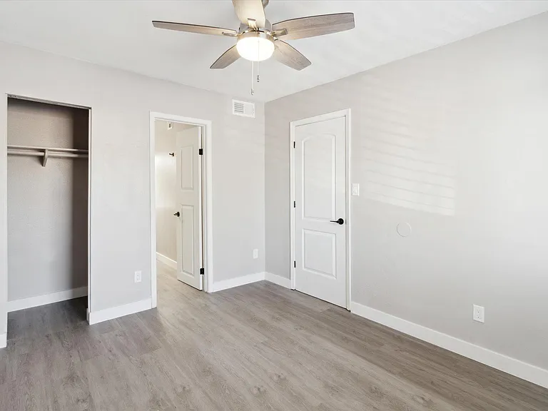 Spacious bedroom with closet