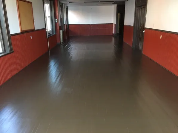 512 W Main St, Mount Pleasant, PA 15666