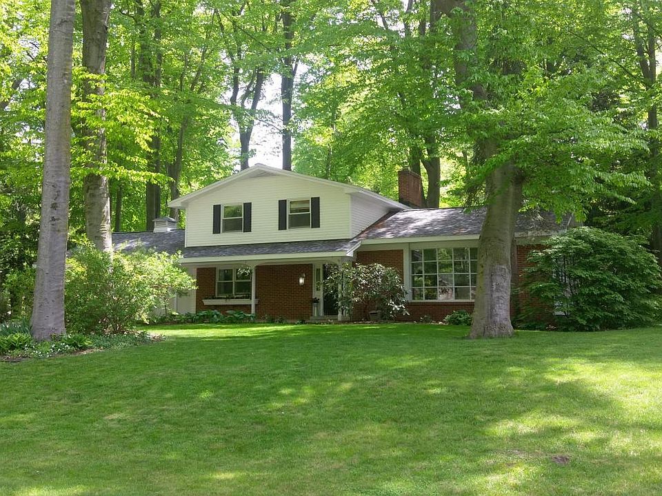 1st image of 251 Dyken Dr