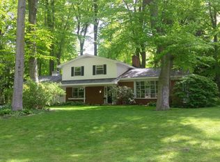251 Dyken Dr, Holland, MI 49424