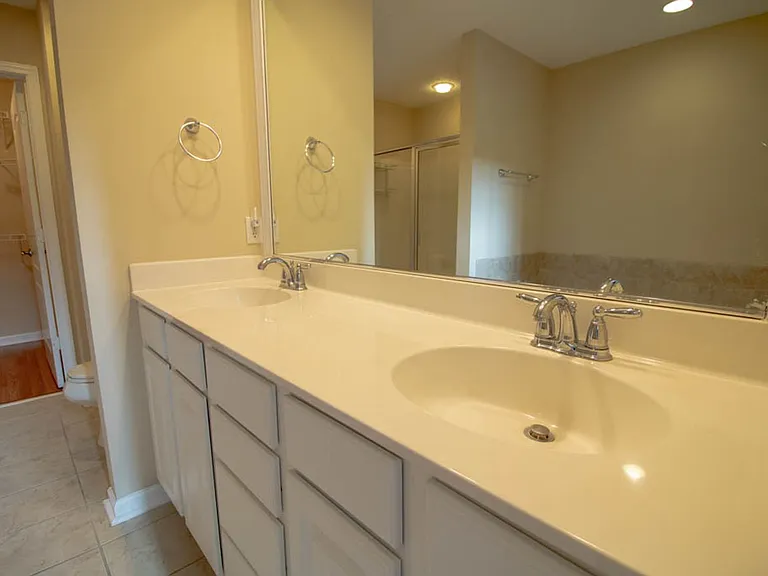 127 Ventura Pl — Photo 28