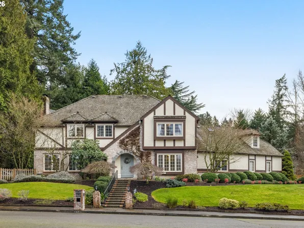 6340 SW Camelot Ln, Portland, OR 97219