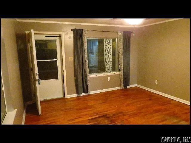 3 bed, 1.5 bath, 1485 sqft, $1,250 — Photo 3