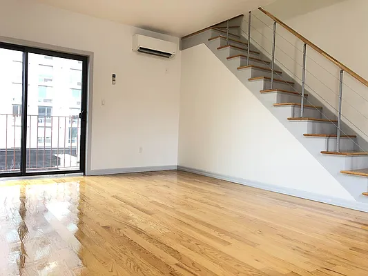 Rented by Lang Realty LLC | media 3