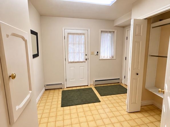4 bedroom rental in Burnaby — photo 21