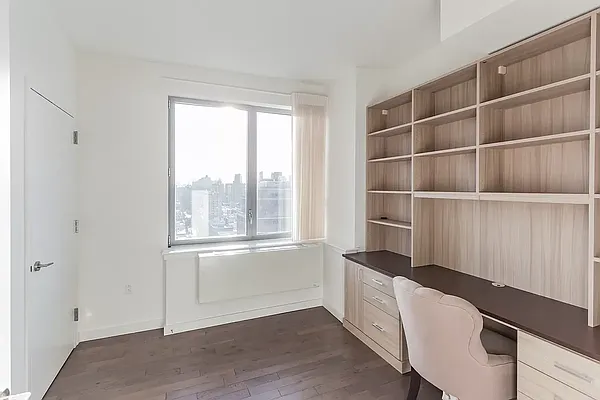 Rented by Realmart Realty LLC | media 32