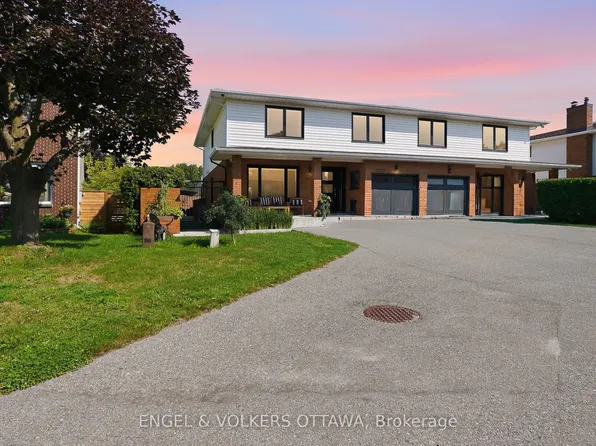 2855 Gothwood Pl, Ottawa, ON K1T 2V5