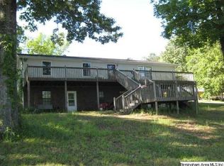 495 Crawfish Ln, Ragland, AL 35131