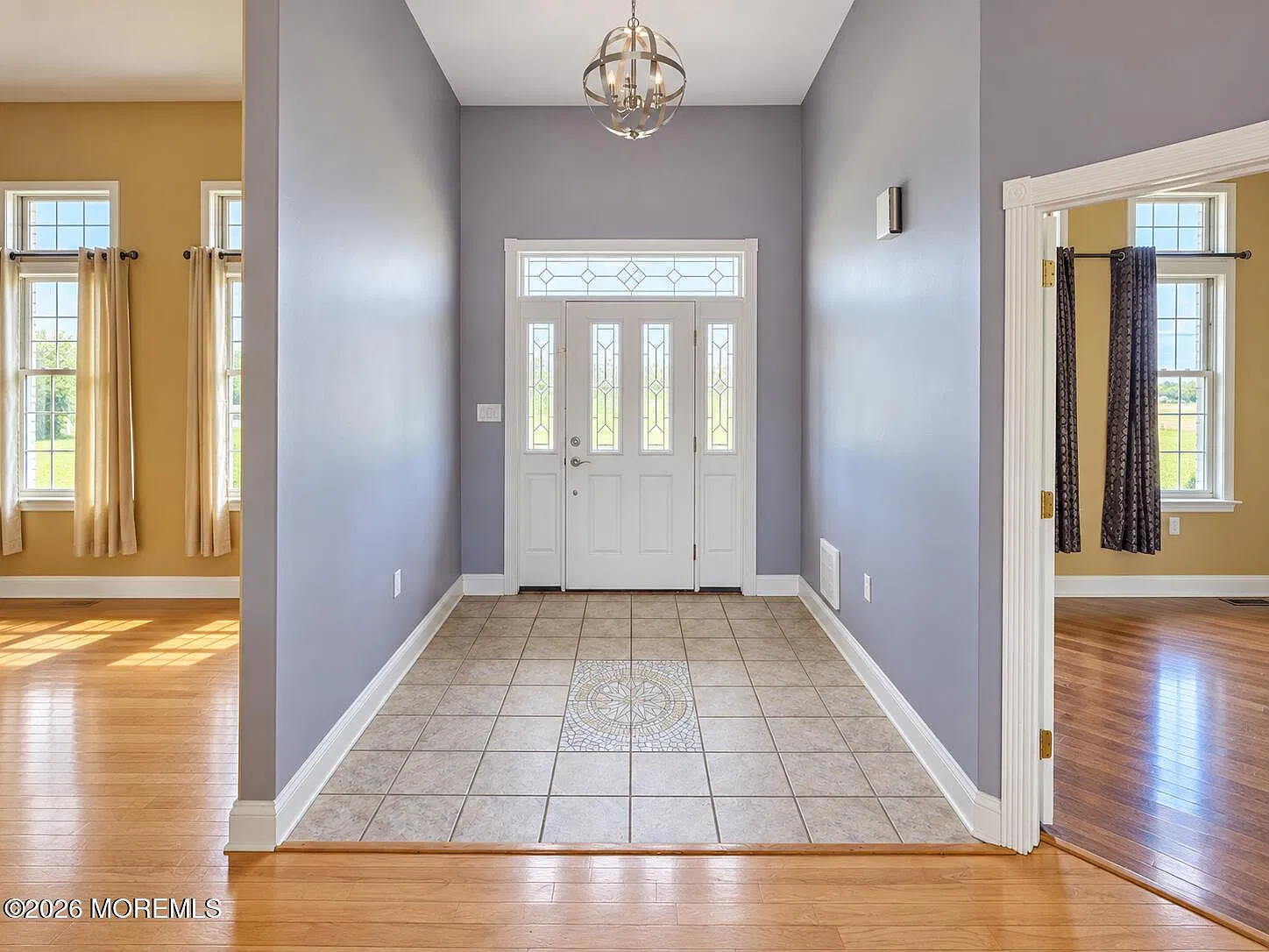 5 bed, 4911 sqft, $5,000 — Photo 4
