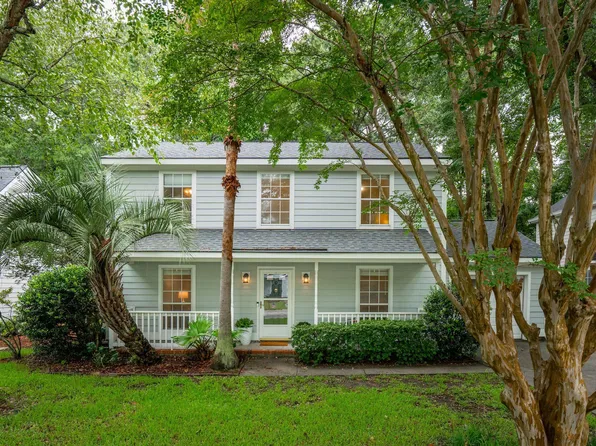 543 Castle Hall Rd, Mount Pleasant, SC 29464