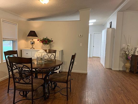 2nd image of 901 El Viejo Camino