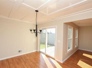 6 Carriage Rd, Clifton Park, NY 12065