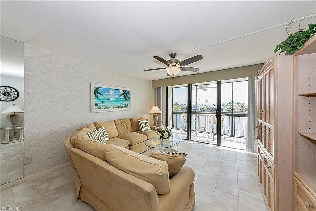 2 bed, 2.0 bath, 964 sqft, $6,000 — Photo 4