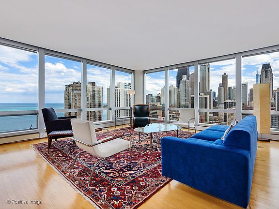 5th image of 1300 N Astor St Unit 26AS