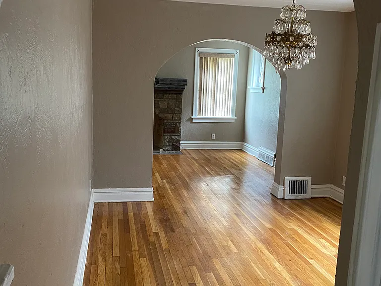 8726 Riverview Blvd — Photo 9