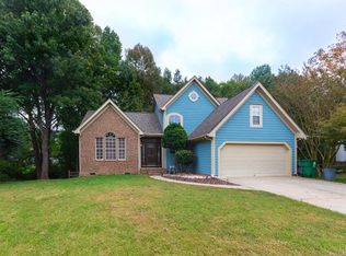 8939 Raven Park Dr, Charlotte, NC 28216