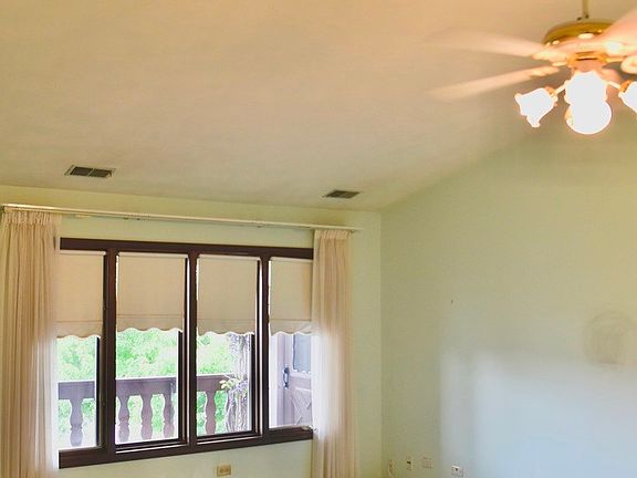 4th image of 9728 Mill Ct E APT E2