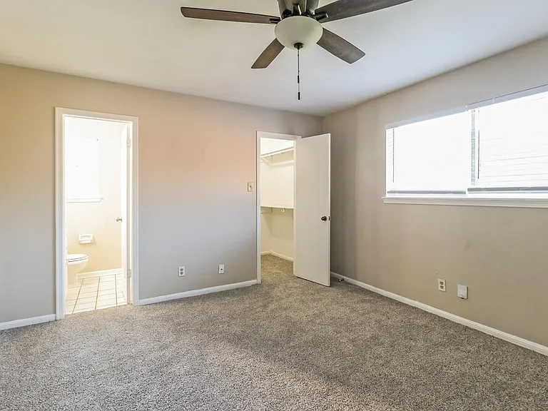 4714 Glendower Dr — Photo 9