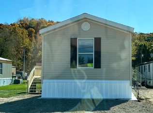 921 Mountainview Dr, Minerva, OH 44657