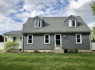 390 Barry St, Feeding Hills, MA 01030