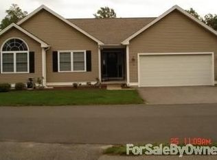 10 North Holw, East Hampton, CT 06424