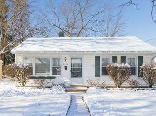 2902 Emerald Dr, Kalamazoo, MI 49001