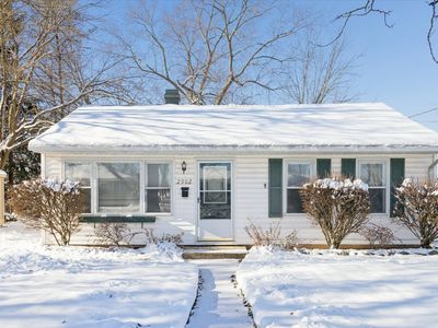 2902 Emerald Dr, Kalamazoo, MI, 49001