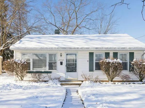 2902 Emerald Dr, Kalamazoo, MI 49001