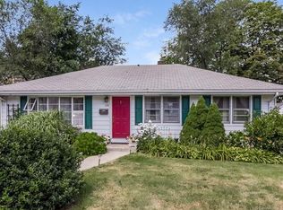 376 Summit St, New Haven, CT 06513