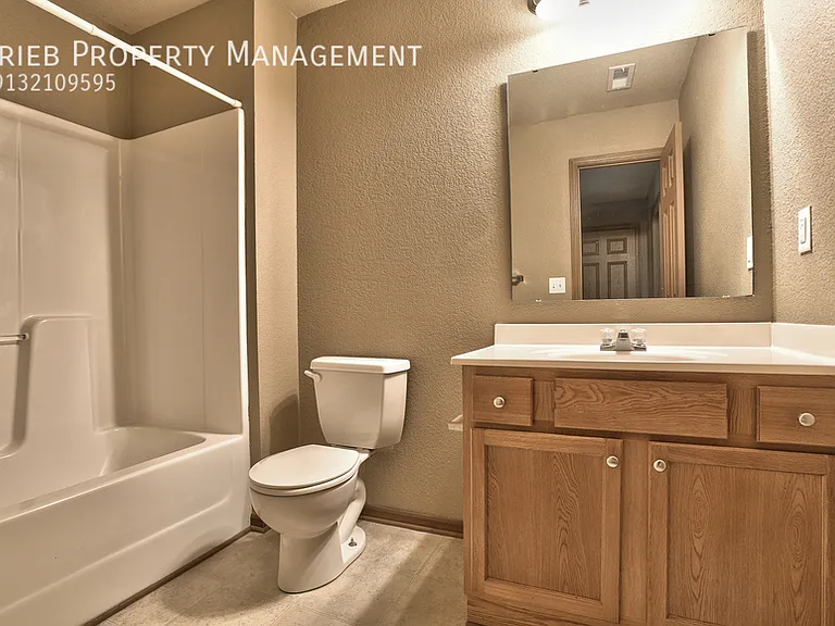 856 S Woodson Ct — Photo 16