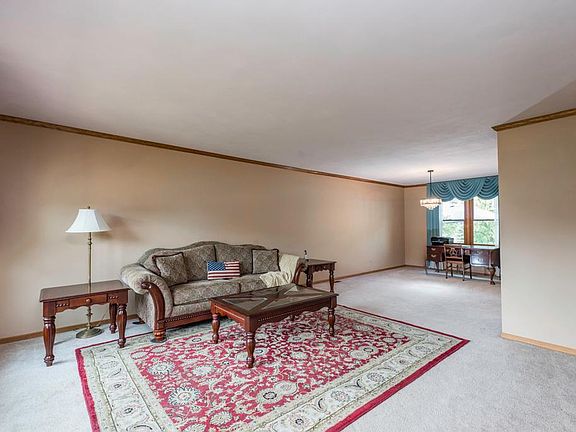 4th image of 3002 Highland Ct