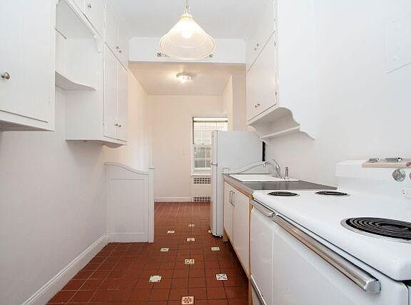 3rd image of 3525 77th St #A52