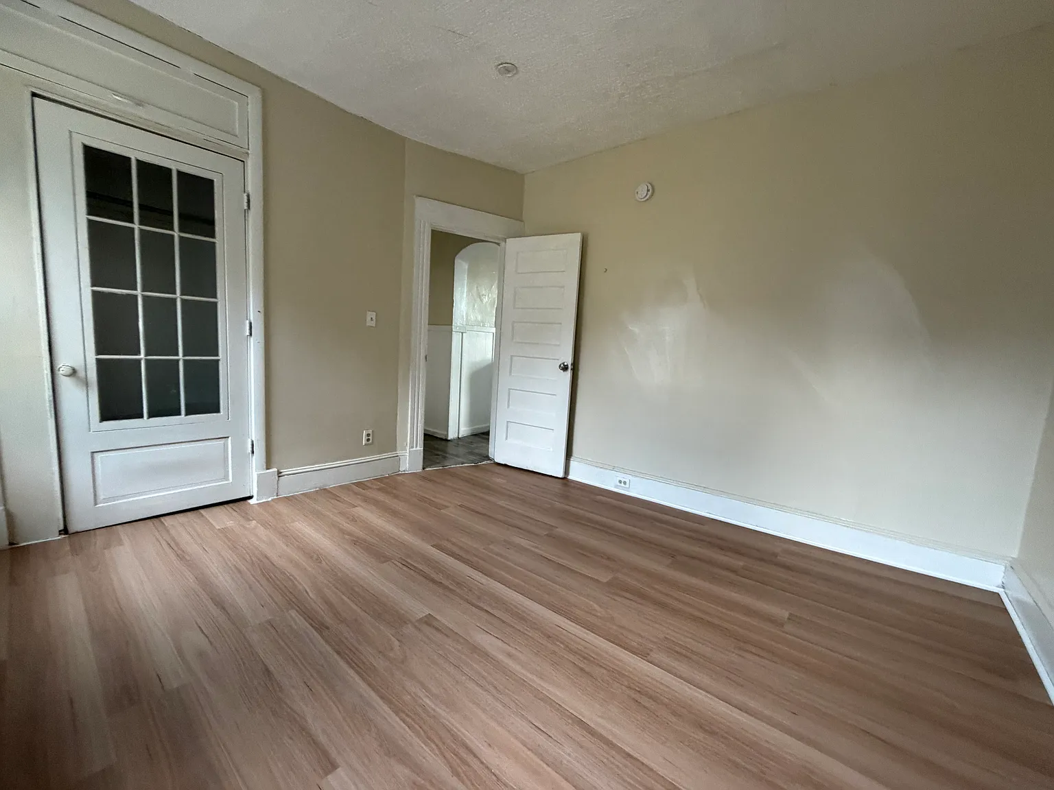 3 bed, 1100 sqft, $1,495 — Photo 4