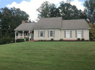 352 Knollwood Dr, Forest City, NC 28043