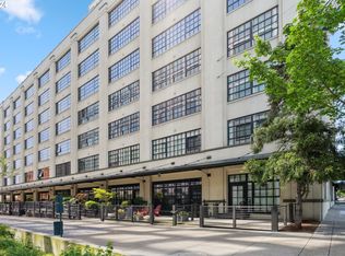 1400 NW Irving St APT 602, Portland, OR