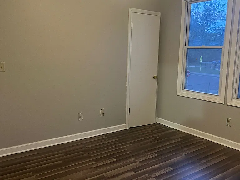 29 Logan St — Photo 3
