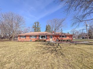 W158N5725 Elmway DRIVE, Menomonee Falls, WI