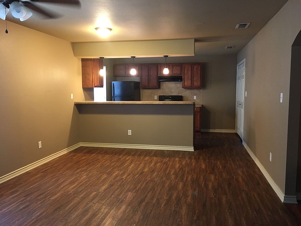 1st image of 310 E Pine St APT 2