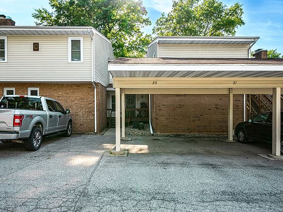 2nd image of 903 N Linden St APT 21